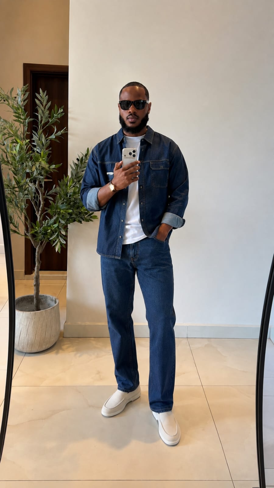 Men’s Long-Sleeve Denim Shirt