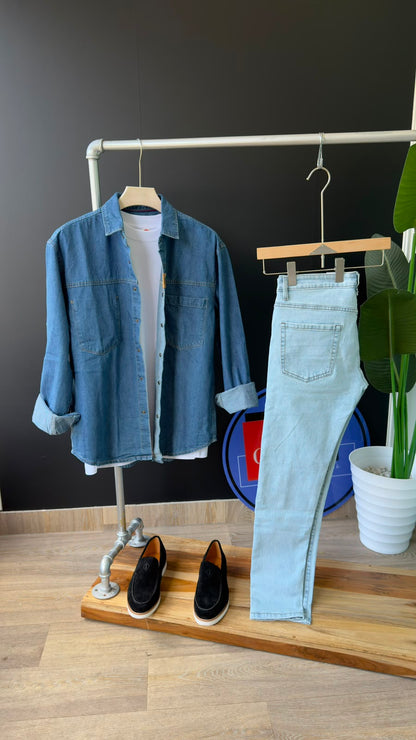 Men’s Long-Sleeve Denim Shirt