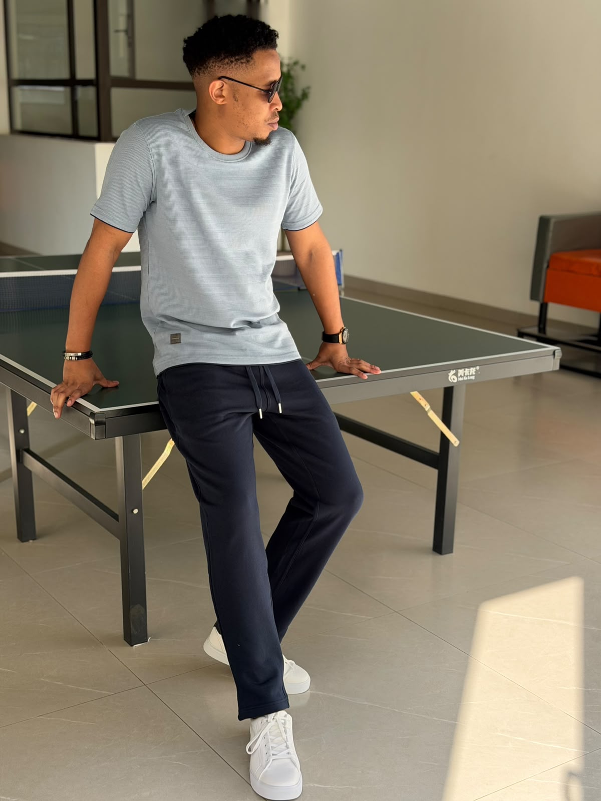 Textured light blue crewneck T-shirt